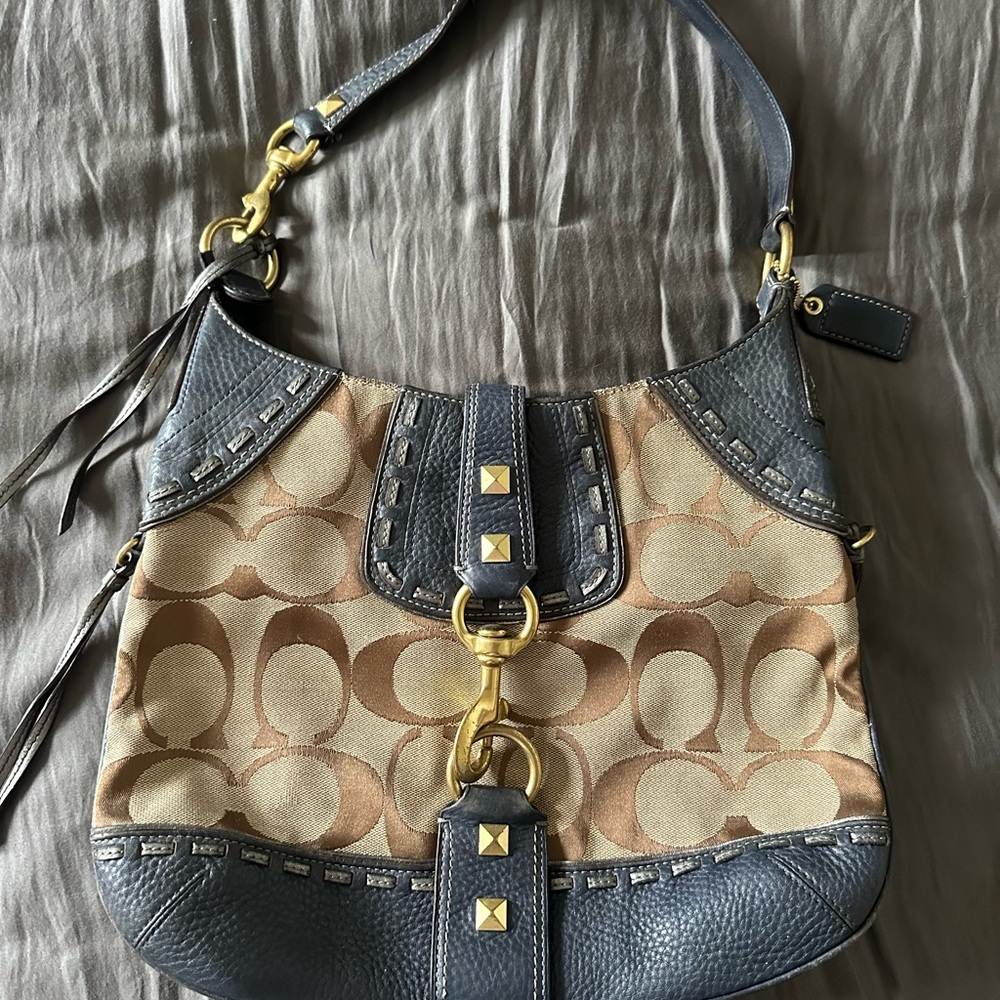 Coach Tan and Blue Leather Shoulder Bag ( vintage)